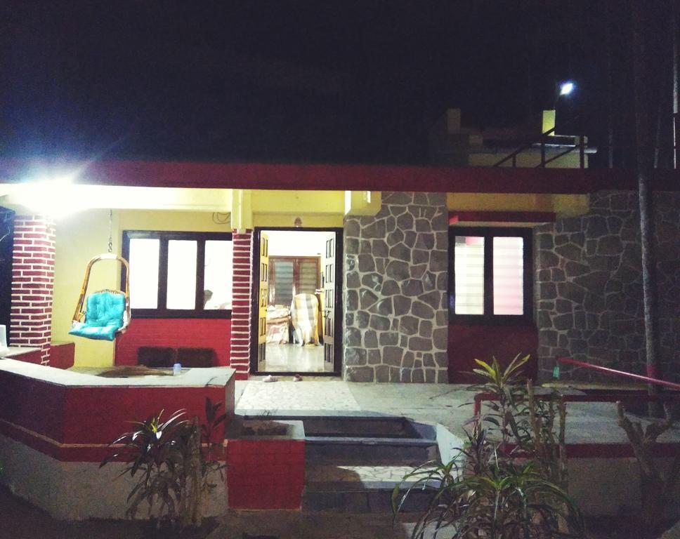 Apartamento Nivaant @ Vicharays Alībāg Exterior foto